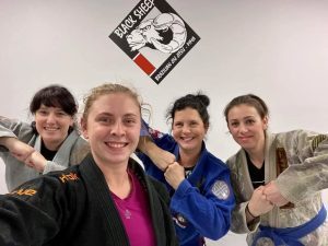 girls doing jiujitsu 300x225 4